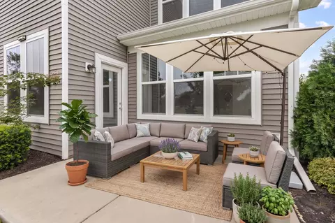Exterior - 483 Watercress Dr, Aurora, IL 60504 photo 3 of 5