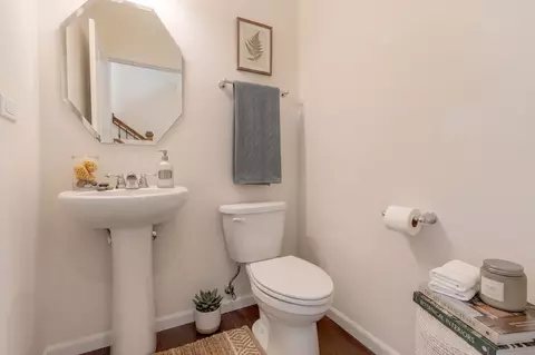 Bath - 483 Watercress Dr, Aurora, IL 60504 photo 1 of 4