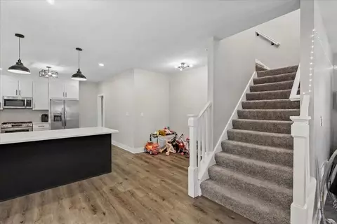 Entry Way - 619 S Myrtle Ave, Kankakee, IL 60901 photo 3 of 3