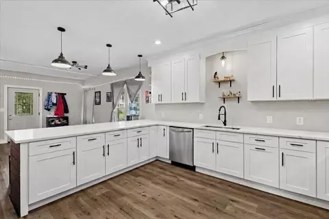Kitchen - 619 S Myrtle Ave, Kankakee, IL 60901 photo 2 of 2
