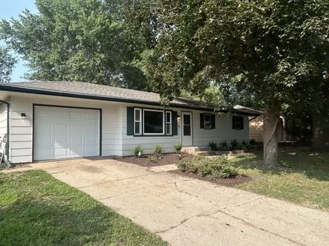 2104 Devon Ave, Loves Park, IL 61111