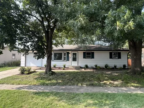 Exterior - 2104 Devon Ave, Loves Park, IL 61111 photo 2 of 3