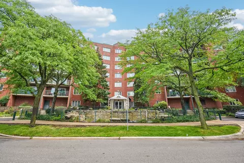 8580 W Foster Ave #206, Norridge, IL 60706