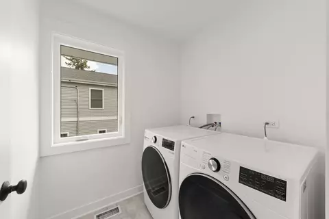 Other - 118 N President St, Wheaton, IL 60187 photo 4 of 6