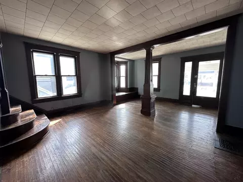 Living - 514 E Main St, Hoopeston, IL 60942 photo 3 of 3