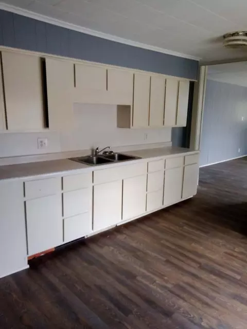 Kitchen - 514 E Main St, Hoopeston, IL 60942 photo 1 of 5