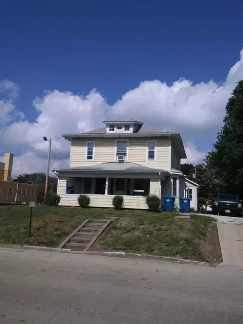 Exterior - 514 E Main St, Hoopeston, IL 60942 photo 2 of 2