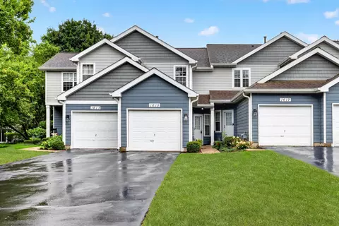 1615 Woodcrest Cir, Mundelein, IL 60060