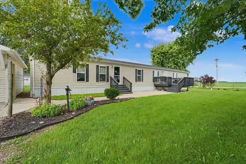 108 Franklin St, Penfield, IL 61862