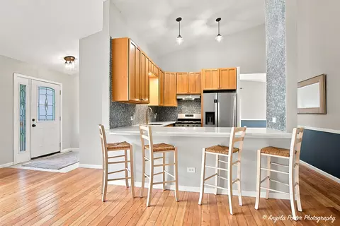 Kitchen - 205 Chaparral Cir, Elgin, IL 60120 photo 1 of 6