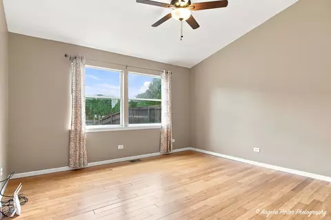 Other - 205 Chaparral Cir, Elgin, IL 60120 photo 3 of 7