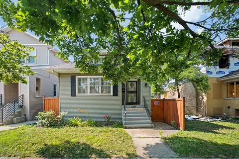 5251 W Belle Plaine Ave, Chicago, IL 60641