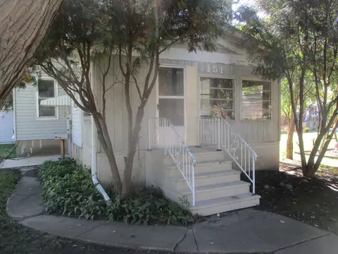 Exterior - 151 Jones St, Ottawa, IL 61350 photo 2 of 6