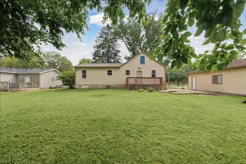Exterior - 306 Ethel St, Saint Joseph, IL 61873 photo 9 of 11