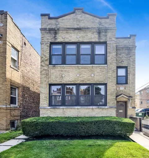 5615 N Rockwell St, Chicago, IL 60659