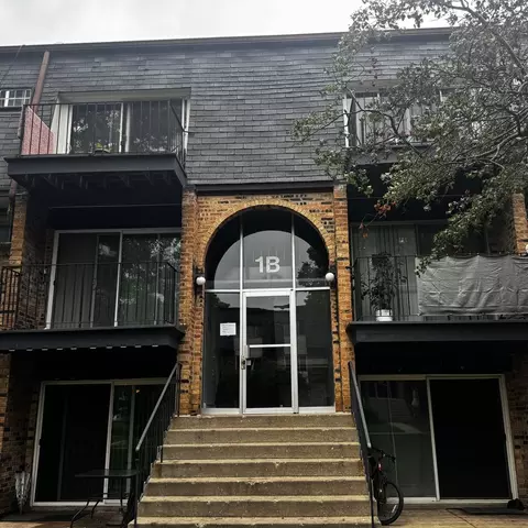 1 E Dundee Quarter Dr # B, Palatine, IL 60074