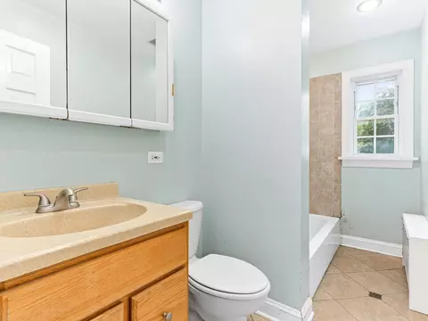 Bath - 642 E Chicago St, Elgin, IL 60120 photo 1 of 3