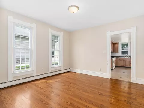 Living - 642 E Chicago St, Elgin, IL 60120 photo 3 of 3