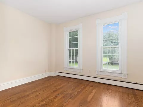 Bedroom - 642 E Chicago St, Elgin, IL 60120 photo 2 of 7