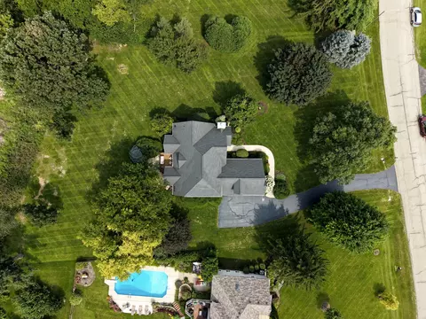 View/Area - 7306 Burning Tree Dr, Mchenry, IL 60050 photo 1 of 2