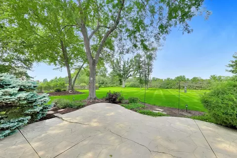 Exterior - 7306 Burning Tree Dr, Mchenry, IL 60050 photo 7 of 9