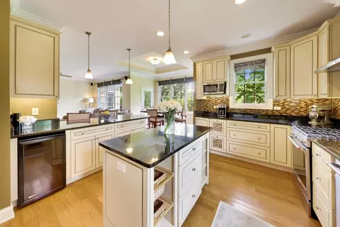Kitchen - 7306 Burning Tree Dr, Mchenry, IL 60050 photo 1 of 2