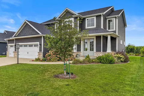 Exterior - 908 Declaration Dr, Savoy, IL 61874 photo 7 of 8