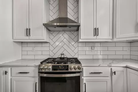 Kitchen - 908 Declaration Dr, Savoy, IL 61874 photo 3 of 6