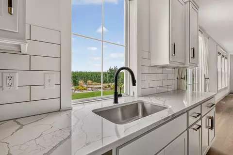 Kitchen - 908 Declaration Dr, Savoy, IL 61874 photo 6 of 6