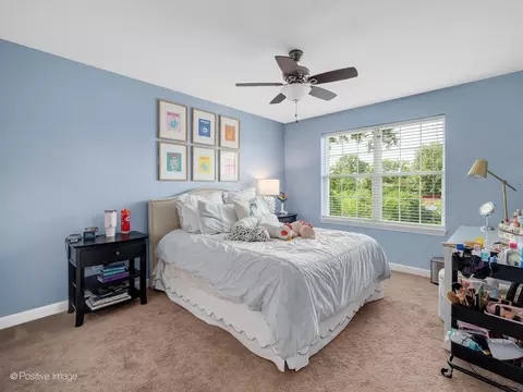 Bedroom - 1250 W Thomas Rd, Wheaton, IL 60187 photo 3 of 4
