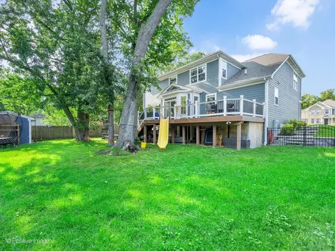 Exterior - 1250 W Thomas Rd, Wheaton, IL 60187 photo 9 of 10