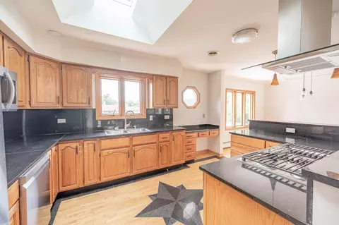 Kitchen - 6524 Cedar Rd, Oak Forest, IL 60452 photo 2 of 2