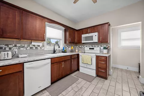 Kitchen - 1834 16th Ave, Moline, IL 61265 photo 2 of 2