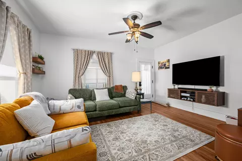 Living - 1834 16th Ave, Moline, IL 61265 photo 3 of 4