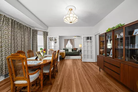 Dining - 1834 16th Ave, Moline, IL 61265 photo 3 of 3