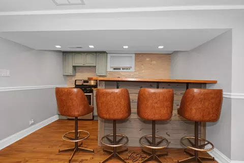 Kitchen - 5441 S Hunt Ave, Summit, IL 60501 photo 4 of 4