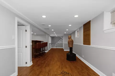 Entry Way - 5441 S Hunt Ave, Summit, IL 60501 photo 4 of 5