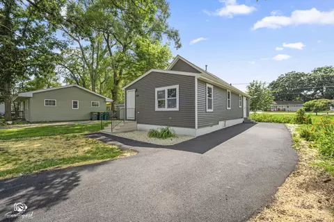 123 Picnic St, Shorewood, IL 60404