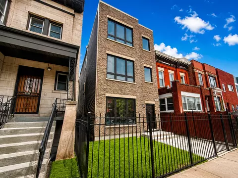 3031 W Warren Blvd, Chicago, IL 60612