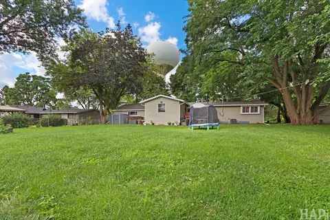Exterior - 3706 Garfield Rd, Mchenry, IL 60051 photo 2 of 3