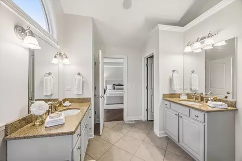 Bath - 116 W Jefferson Ave, Wheaton, IL 60187 photo 2 of 4