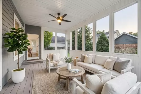 Exterior - 116 W Jefferson Ave, Wheaton, IL 60187 photo 3 of 6