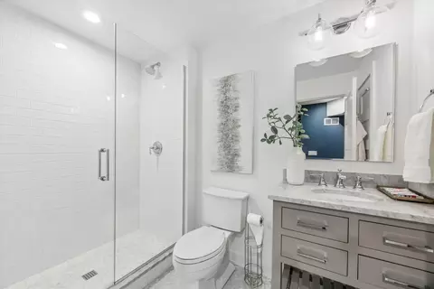 Bath - 116 W Jefferson Ave, Wheaton, IL 60187 photo 4 of 4