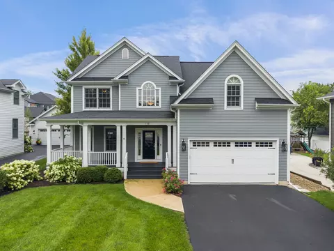 Exterior - 116 W Jefferson Ave, Wheaton, IL 60187 photo 5 of 6