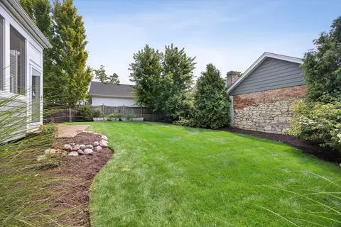 Exterior - 116 W Jefferson Ave, Wheaton, IL 60187 photo 6 of 6