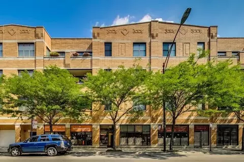 2040 W Belmont Ave #308, Chicago, IL 60618