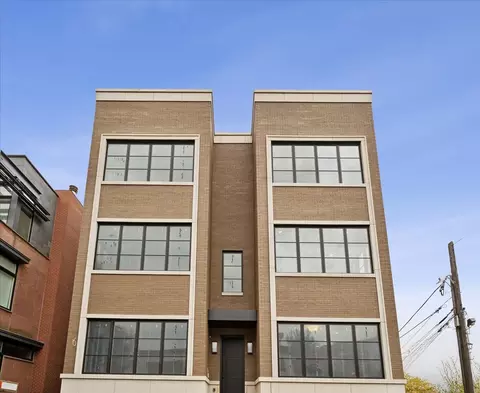 2644 N Lakewood Ave #2N, Chicago, IL 60614