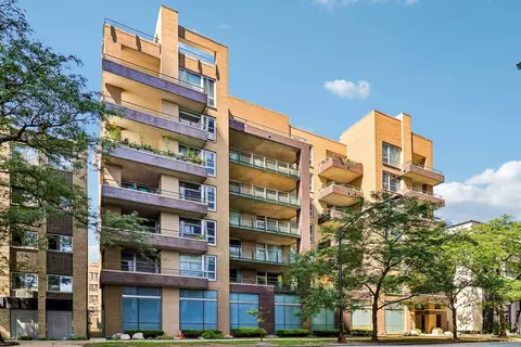 5430 N Sheridan Rd #504, Chicago, IL 60640