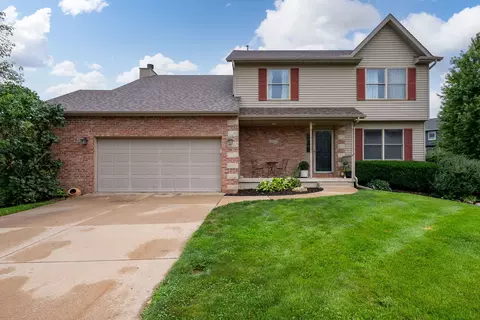 4873 Bald Eagle Ct, Bettendorf, IA 52722