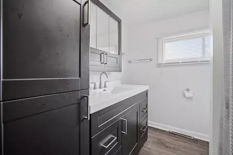 Bath - 323 E Lincoln St, Bloomington, IL 61701 photo 2 of 2